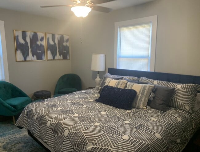 Building Photo - 113 Alice Street FOR RENT!