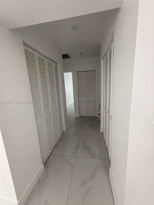 Building Photo - 1970 NW 47th St