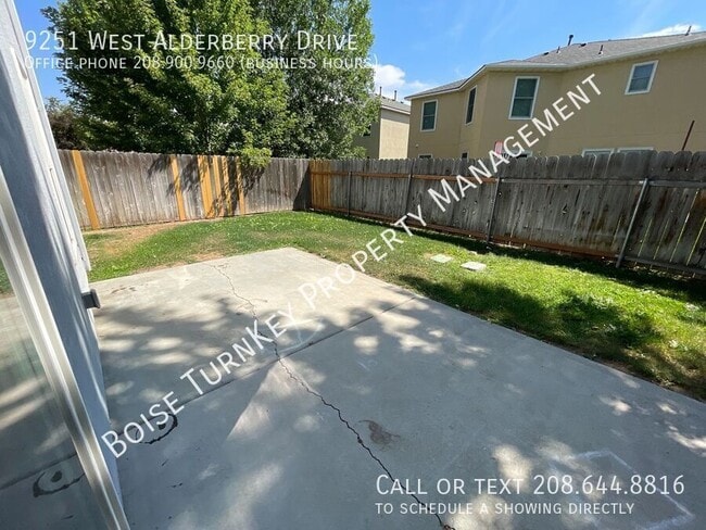 Building Photo - 9251 W Alderberry Dr