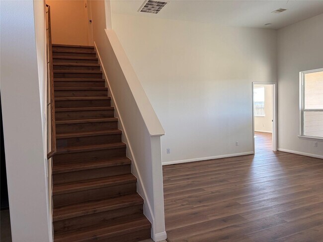 Building Photo - 20615 Silver Tea Ave