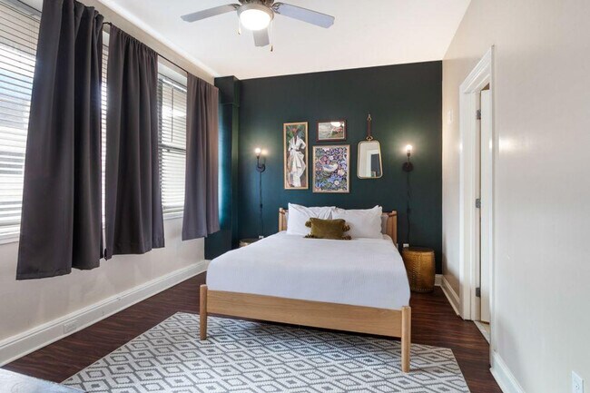 Building Photo - 925 Common St