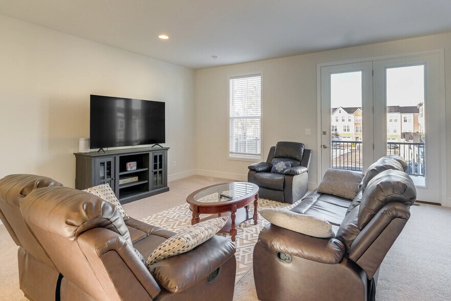 Building Photo - 14566 Alsace Ln