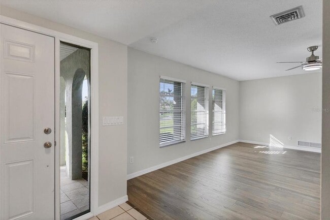 Building Photo - 213 Giotto Dr