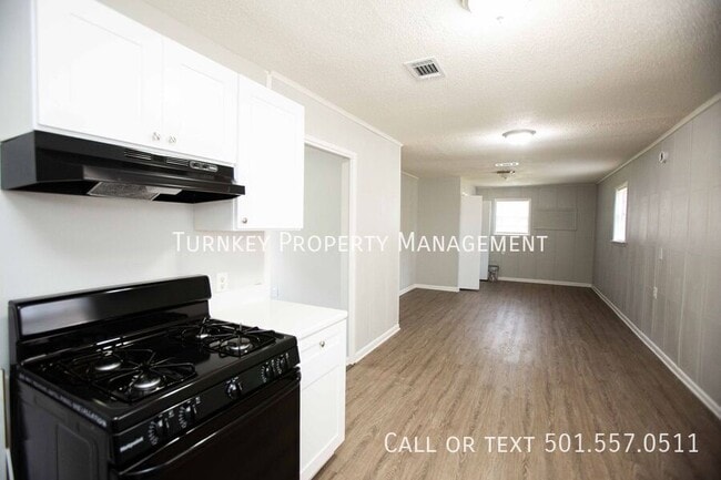 Building Photo - 1112 Ray Rd