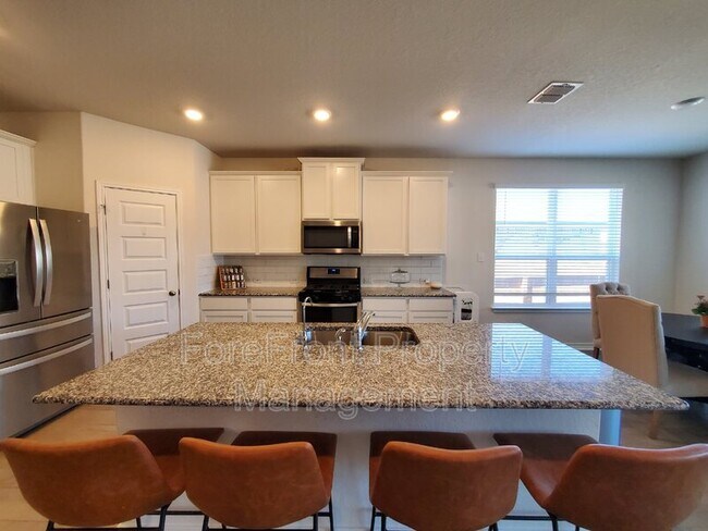 Building Photo - 9331 Aten Shore