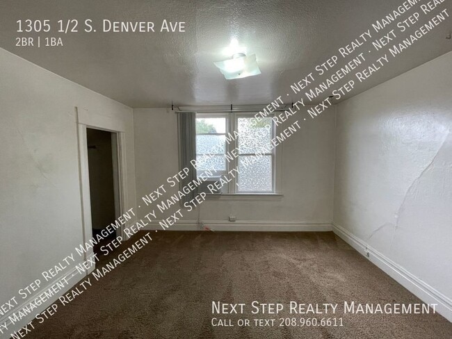 Building Photo - 1305 S Denver Ave