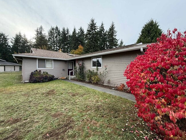 Building Photo - 9114 44th Dr NE