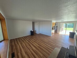 Building Photo - Refurbished home with Basement and large yard