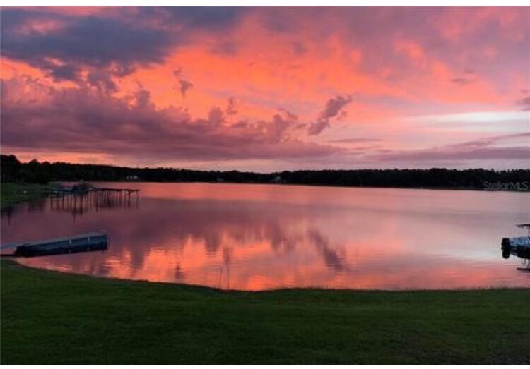 ever changing views - 15848 Lake Iola Rd