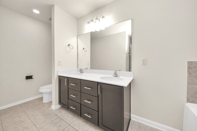 Building Photo - 19403 Tinway Ct