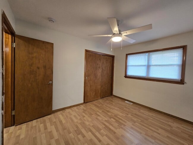 Building Photo - 7230 Beech Ave