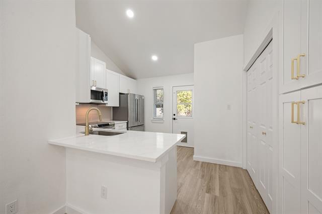 Building Photo - 3014 Kathleen Ln