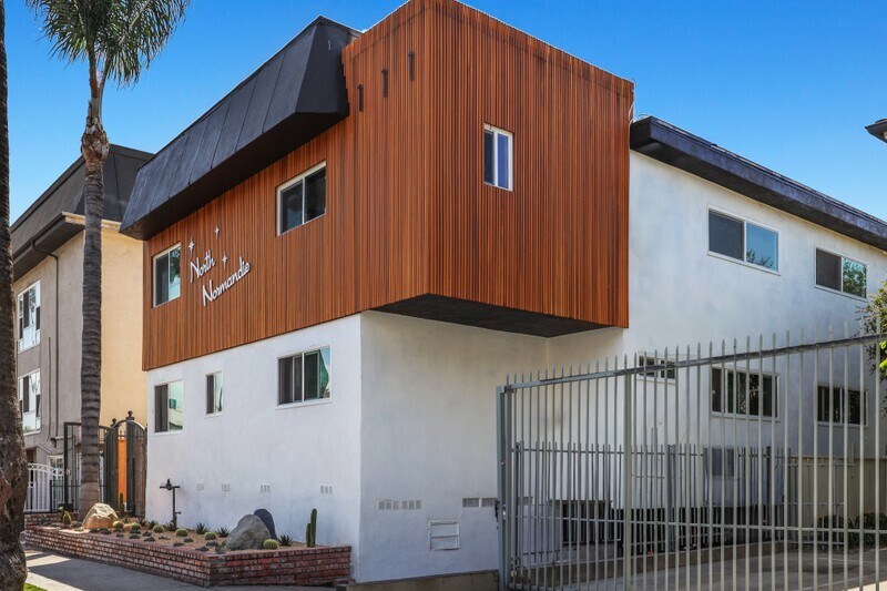 Building Photo - 111 N Normandie Ave