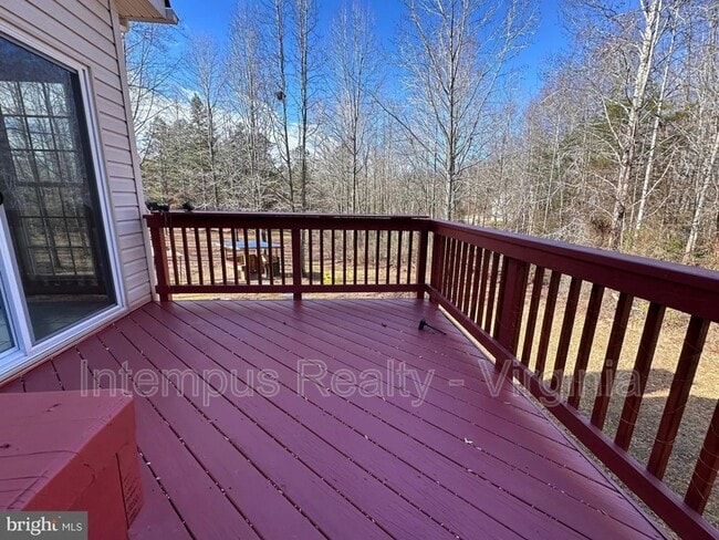 Building Photo - 41 Rainwater Ln