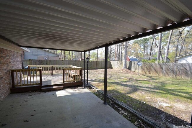 Building Photo - 9412 Warren Dr