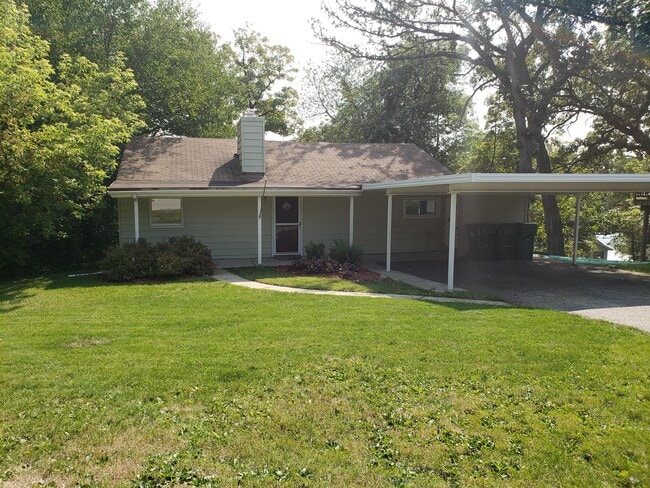 Building Photo - 109 Palisades Ln