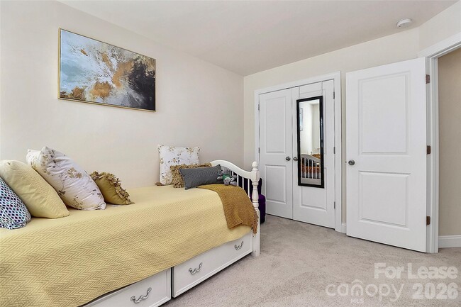 Building Photo - 2126 Blewett Dr