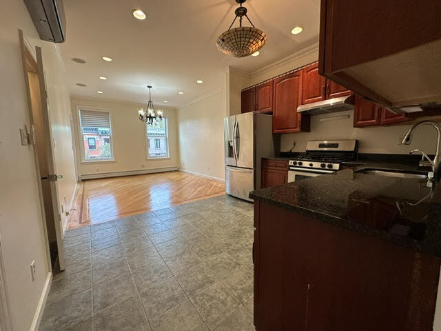 Building Photo - 930 Washington St