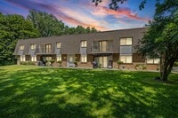 Building Photo - 18 Stenwick Dr