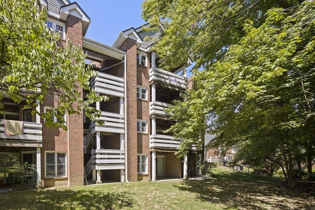 Building Photo - 3151 Covewood Ct