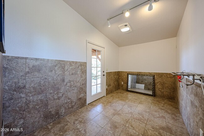 Building Photo - 6228 E Pershing Ave