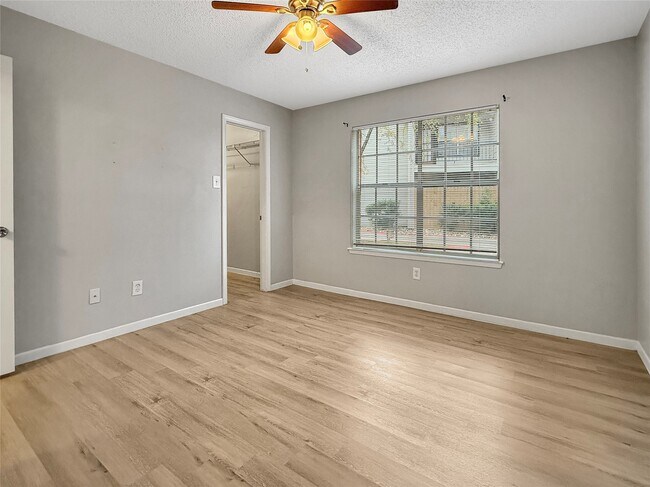 Building Photo - 25144 Budde Rd