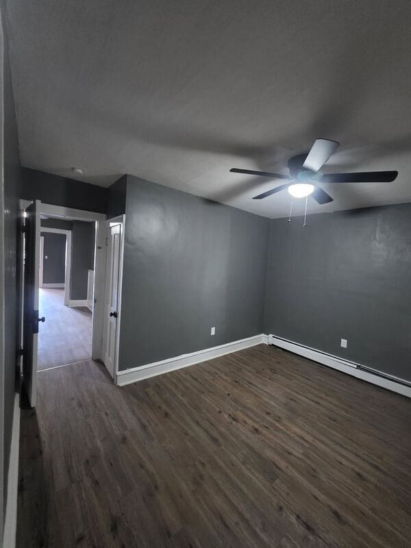 Building Photo - 532 Alder St