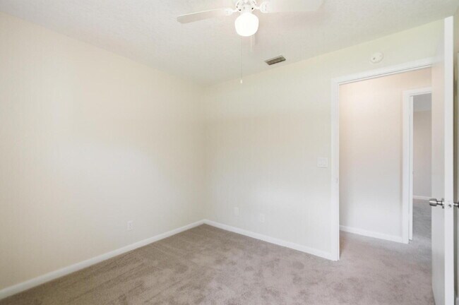 Building Photo - "Charming 3-Bedroom Oasis with 2 Baths on ...