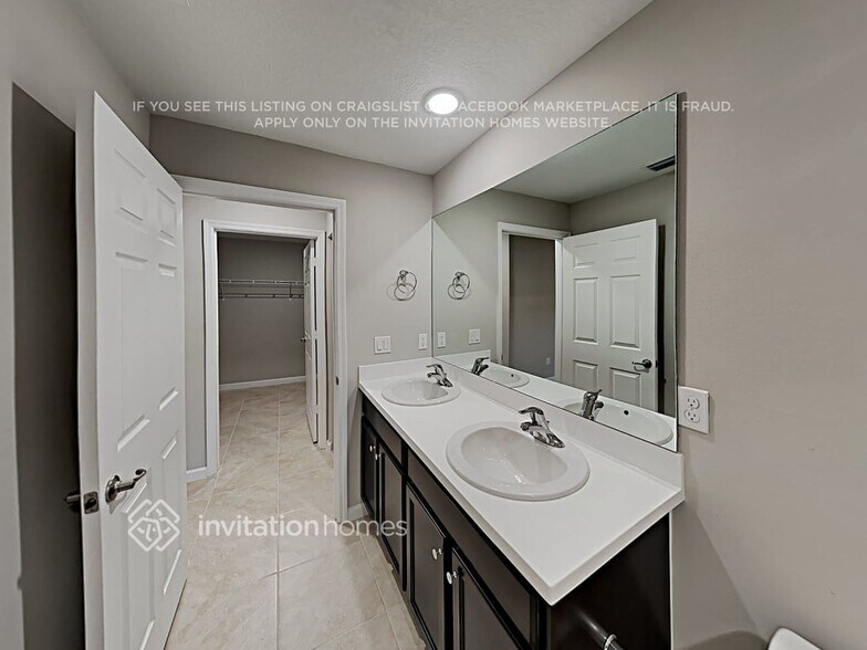 Building Photo - 926 SW Idol Ave