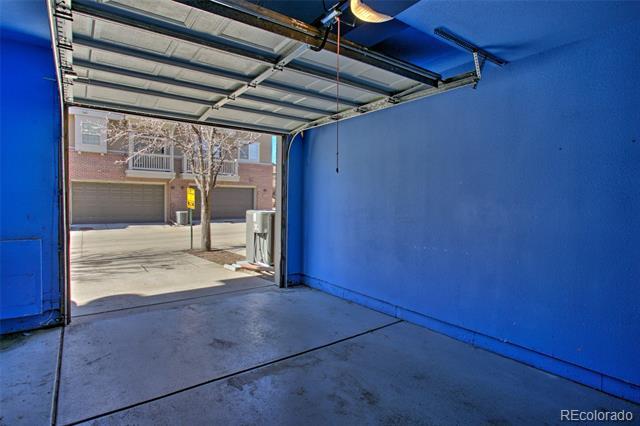 Building Photo - 775 N Roslyn St