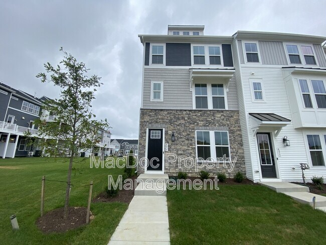 Building Photo - 4815 Jackson Vlg Pkwy