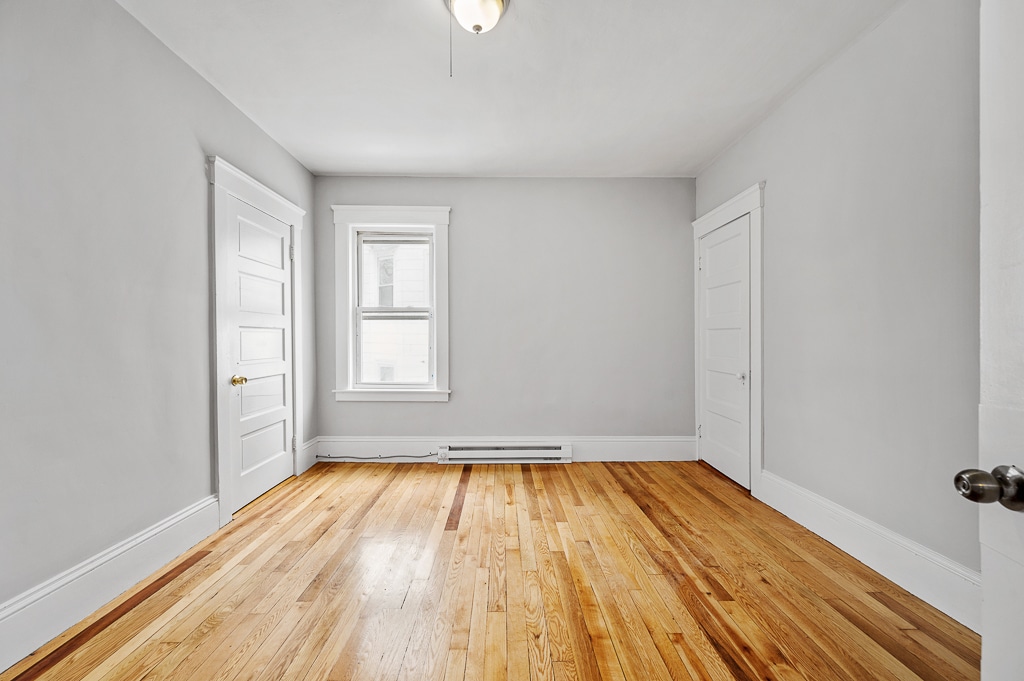 Building Photo - 256 Belmont St