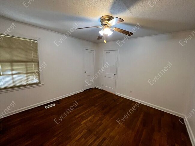 Building Photo - 7930 7th Ct S