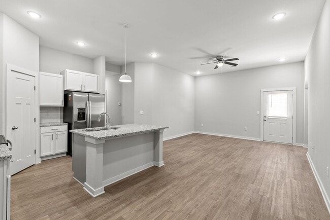 Building Photo - 3619 W 45th St S