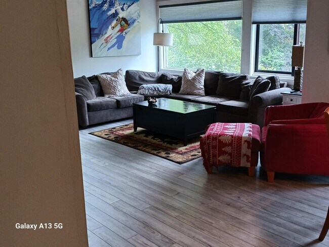 Building Photo - 114 Easterly Rd