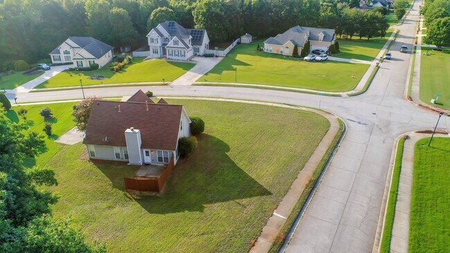 Building Photo - Spacious 4 Bedroom, 2.5 Bath Home on a Large Corner Lot in McDonough! ?