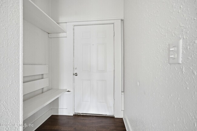 Building Photo - 357 Crystal St