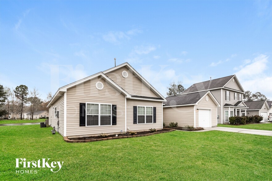 Building Photo - 634 Savannah River Dr