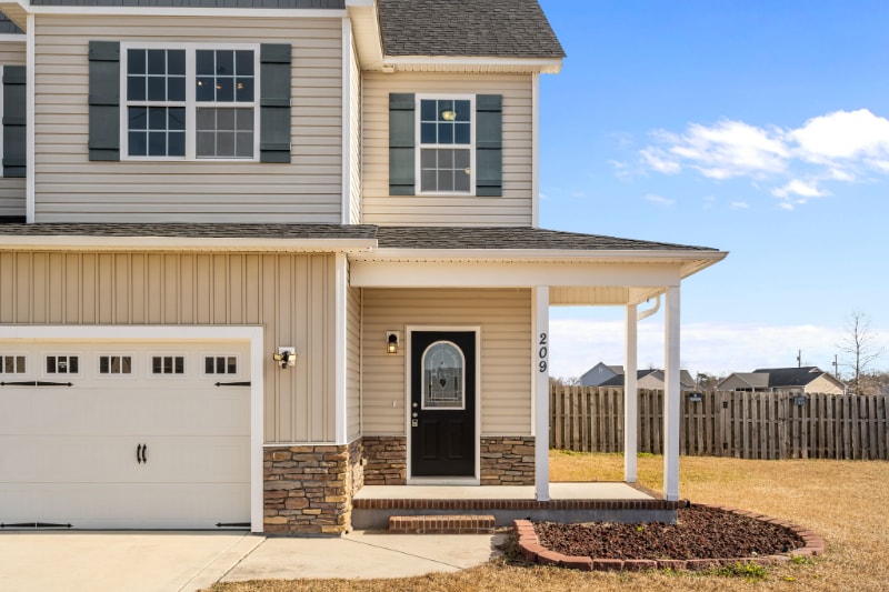 Building Photo - 209 Trophy Ridge Dr