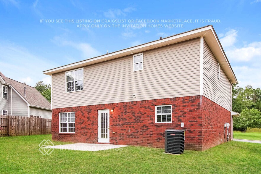 Building Photo - 148 Newport Dr
