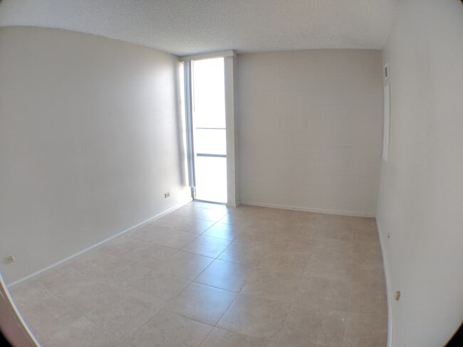Building Photo - 541N&amp;N