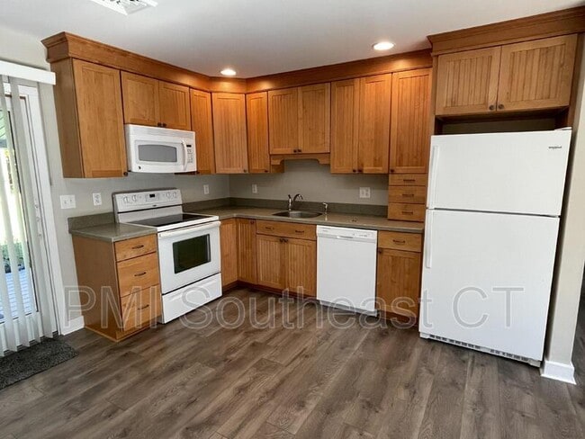 Building Photo - 22 Luce Ave