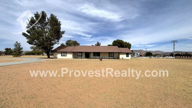 Building Photo - 14945 Flathead Rd