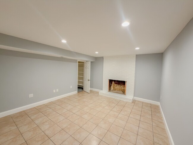 Building Photo - 9226 Limestone Pl