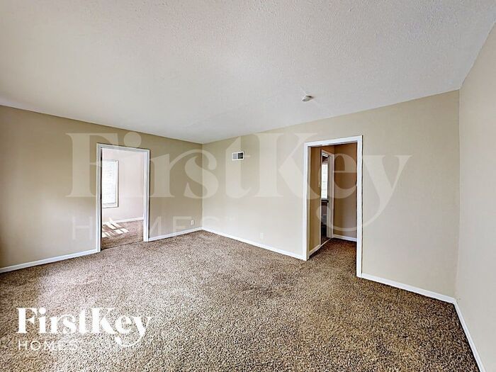 Building Photo - 815 St Jean St