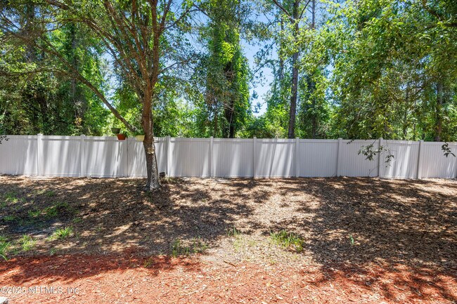 Building Photo - 677 Scrub Jay Dr