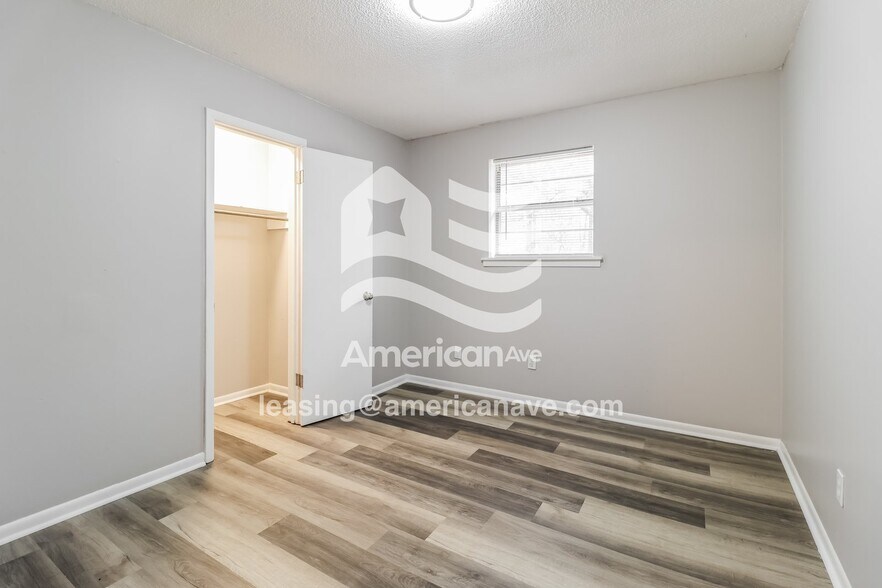 Building Photo - 84 Henry Ln