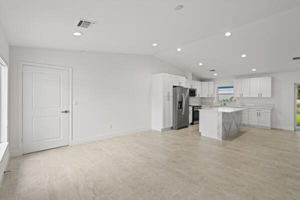 Building Photo - 5911 Seagrape Dr