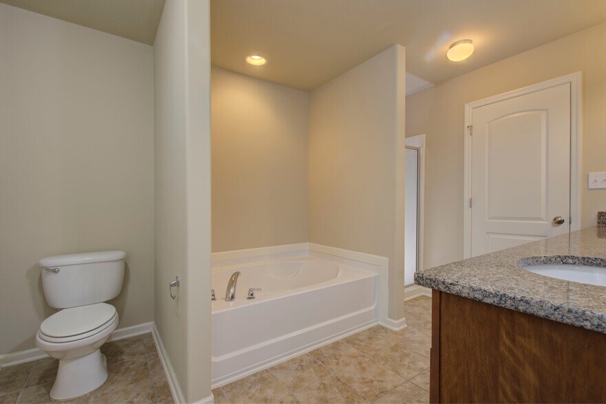 Building Photo - 28041 Kawana Ct