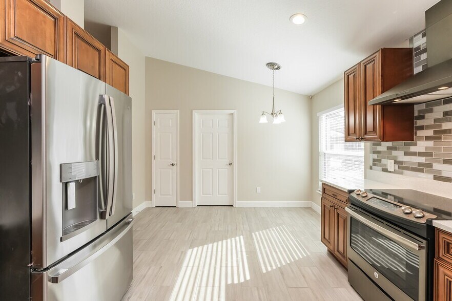 Building Photo - 2936 Minuteman Ln